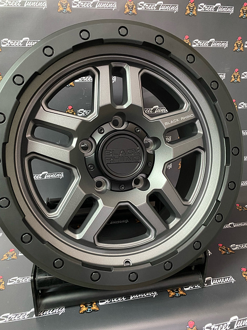 картинка Новые диски Black Rhino Barstow R18 J9 ET18 5x150 Gray + black магазин  StreetTuning 
