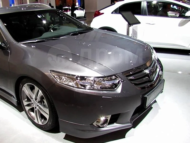 картинка Накладки на передний бампер Type S для Honda Accord CU 1 / 2 магазин  StreetTuning 