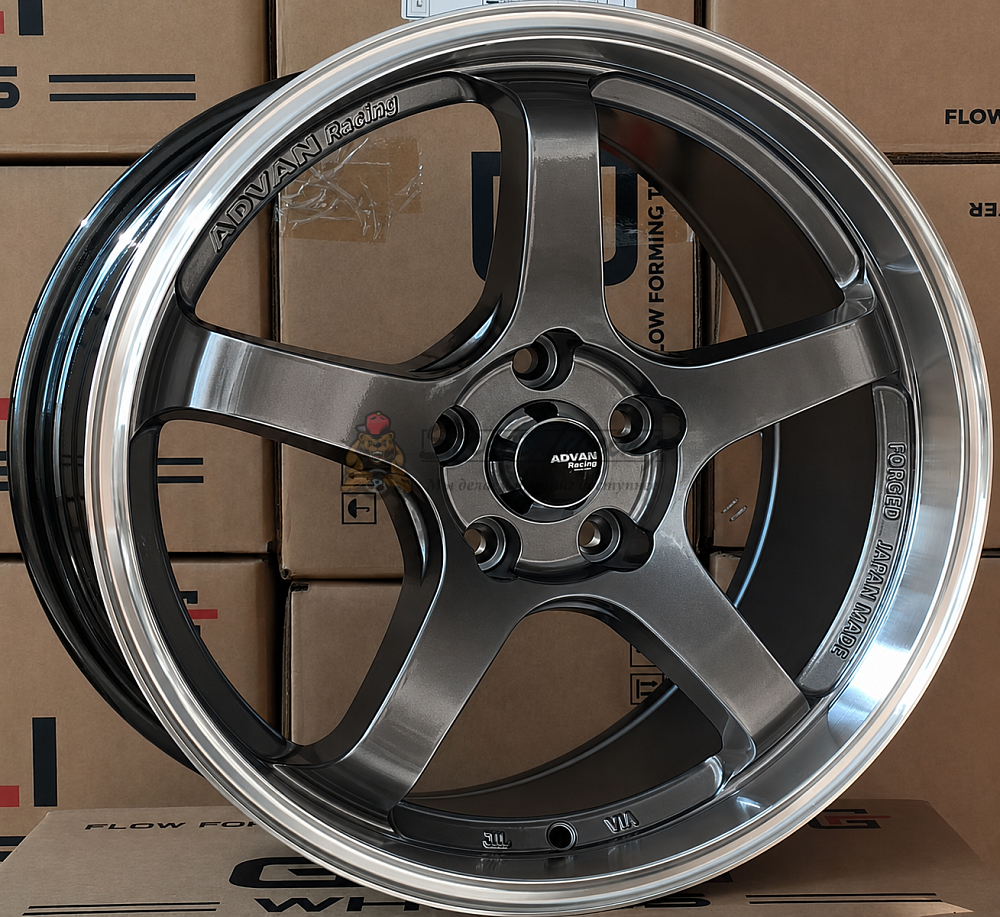 картинка Диски Advan GL165 R16 J7 ET35 5X100 hyper black от магазина  StreetTuning